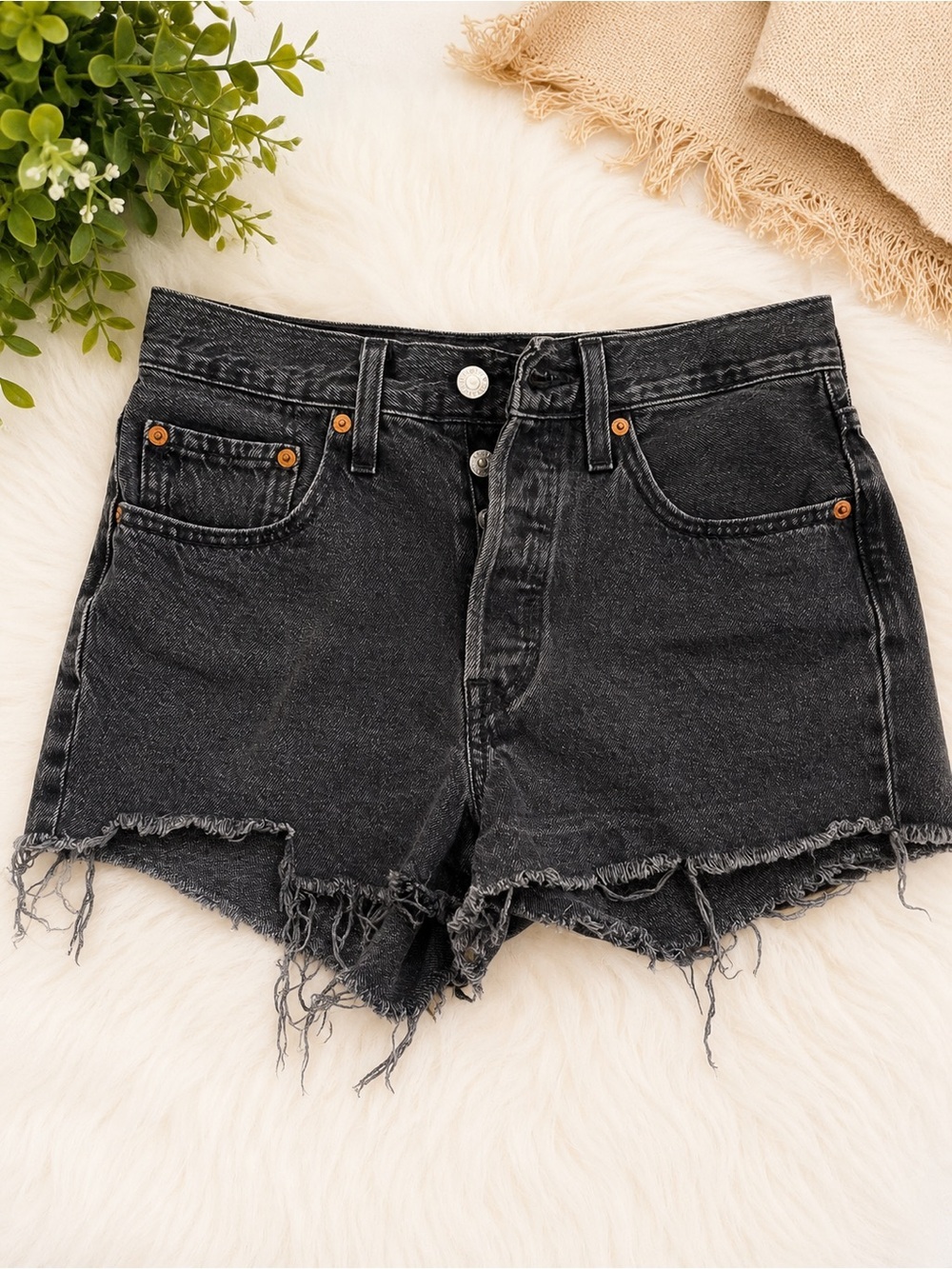 Levi's 501 Original Black Cut-Off Denim Shorts – W27